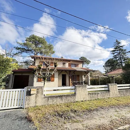 בית נופש Maison De Proche Du - Fr-1-831-16 ביסקארוס